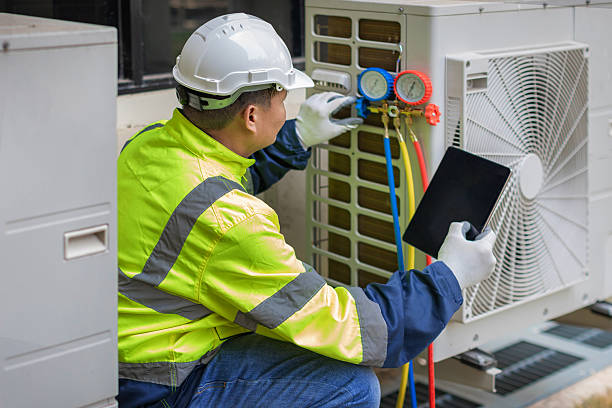 Professional Hvac technician working in Jefferson, OH